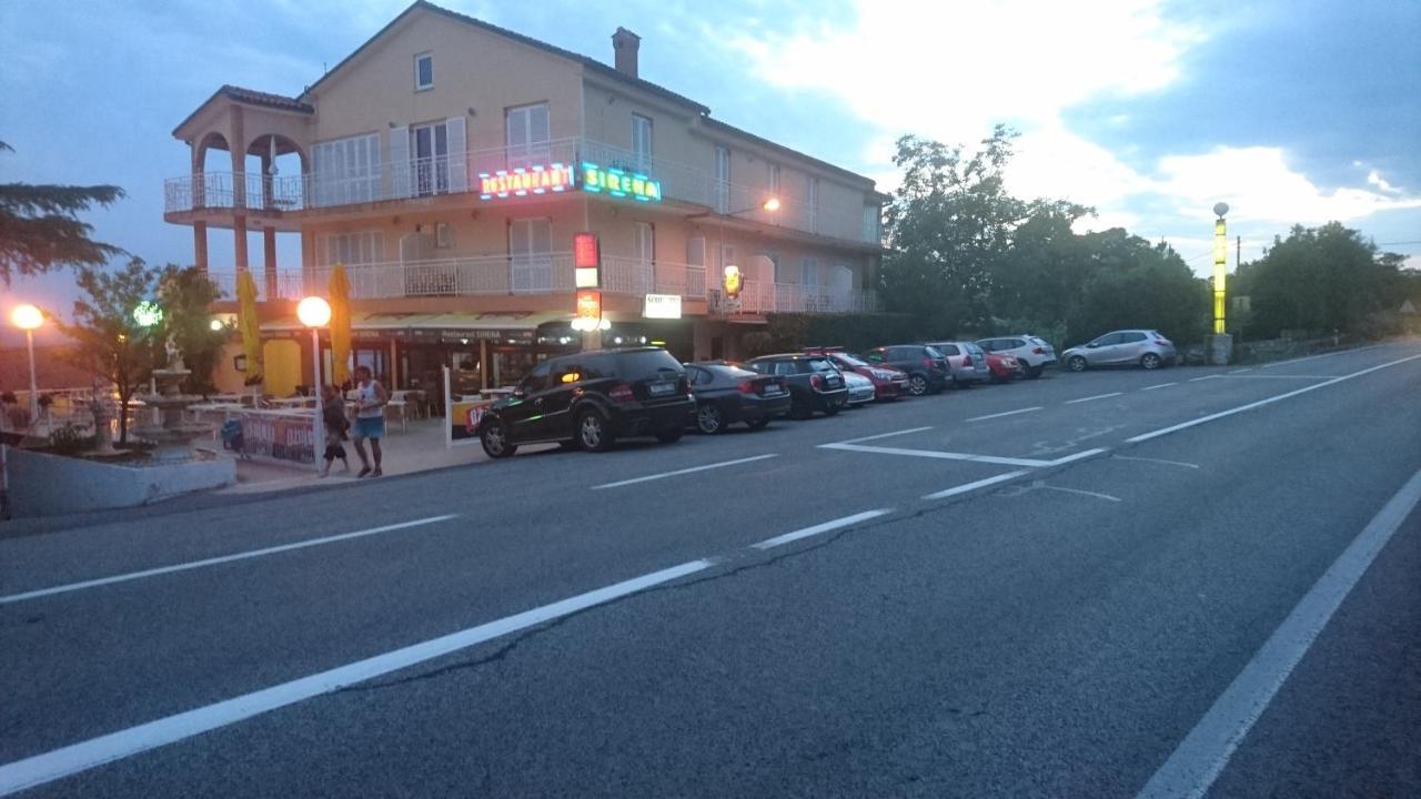 Restoran Sirena Dramalj Exterior foto